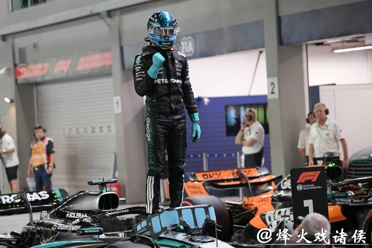 F1新加坡站排位赛:拉塞尔获得杆位 维斯塔潘第2 F1新加坡站排位赛:拉塞尔获得杆位 维斯塔潘第2