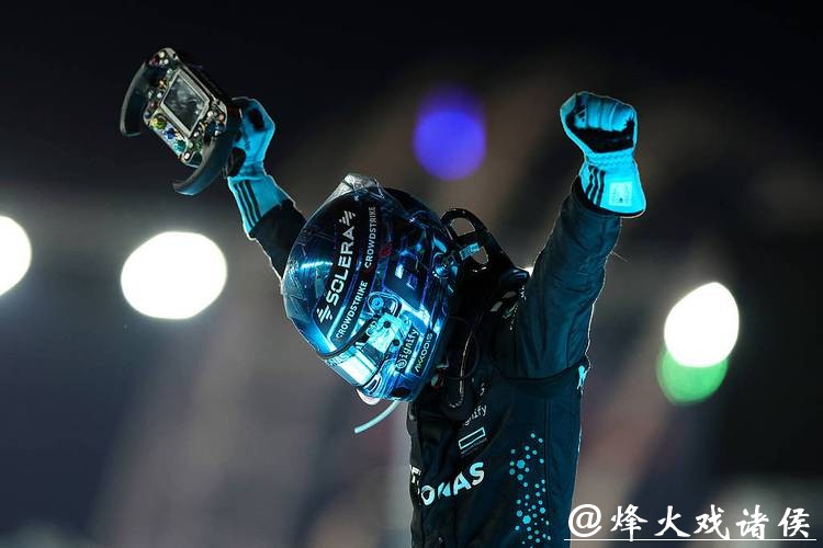 F1新加坡站排位赛:拉塞尔获得杆位 维斯塔潘第2 F1新加坡站排位赛:拉塞尔获得杆位 维斯塔潘第2
